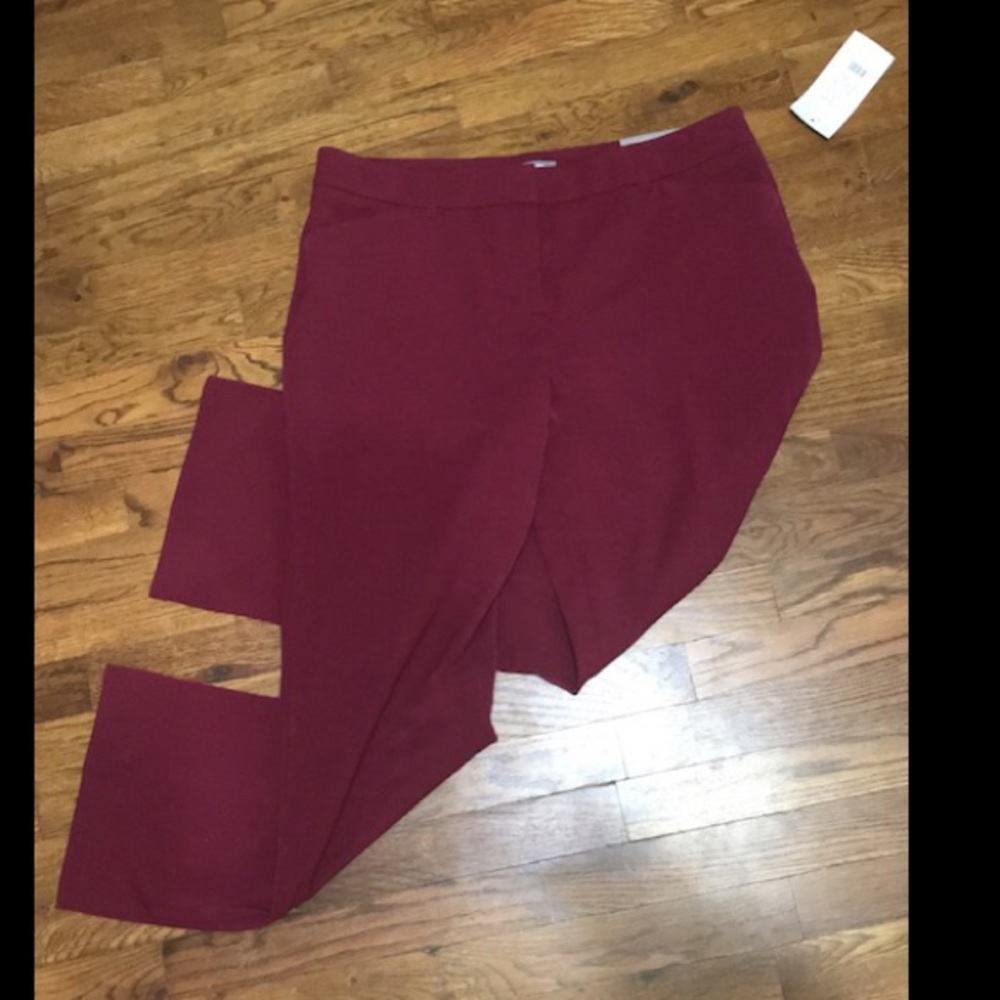 Maurices 13/14 short maroon slacks. NWT